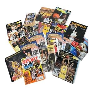 Lot Of 25 VTG Mixed University of Michigan Basketball Magazines/ Booklets